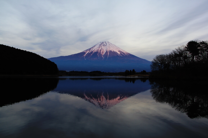 田貫湖からの富士山の写真
