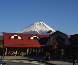 道の駅朝霧高原からの富士山の写真